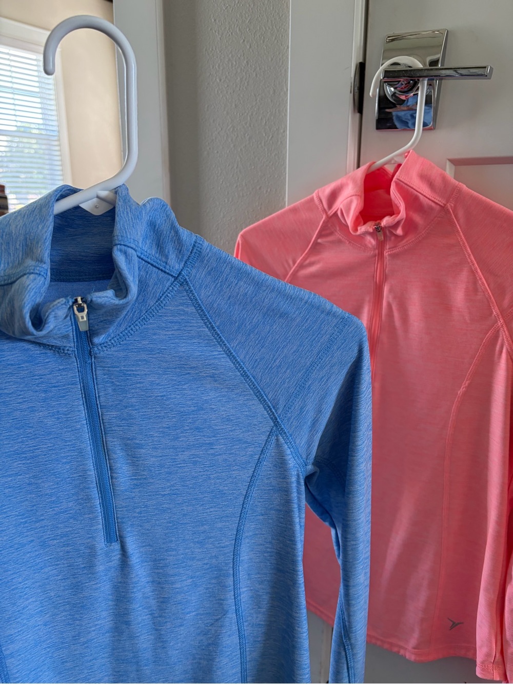 Old Navy active semi-fitted quarter zip tops, blue and pink